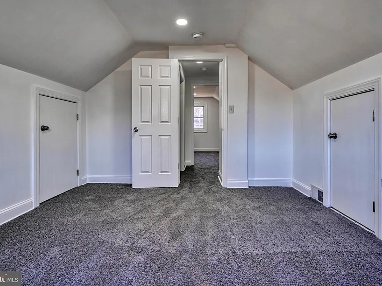 701 Platinum Ave — Photo 23