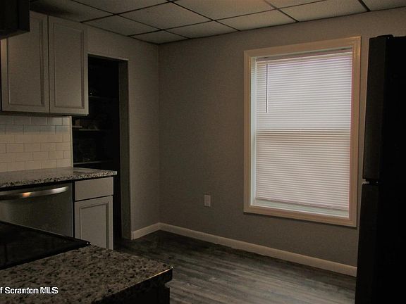 2nd image of 500 George St