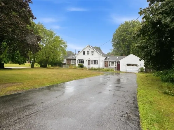 1 Mohawk Dr, North Attleboro, MA 02760