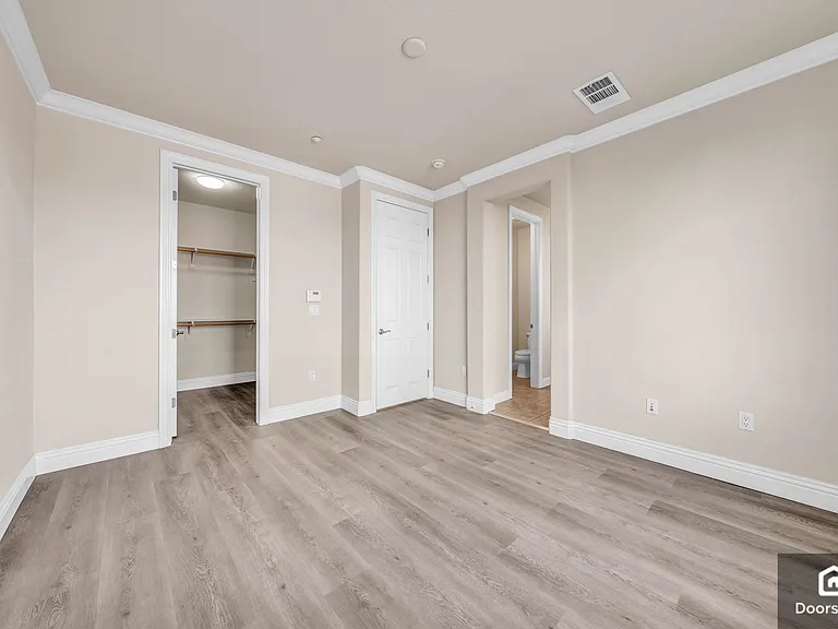 1164 McKay Dr — Photo 22