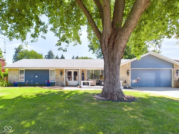 1008 S Buckingham Rd, Yorktown, IN 47396