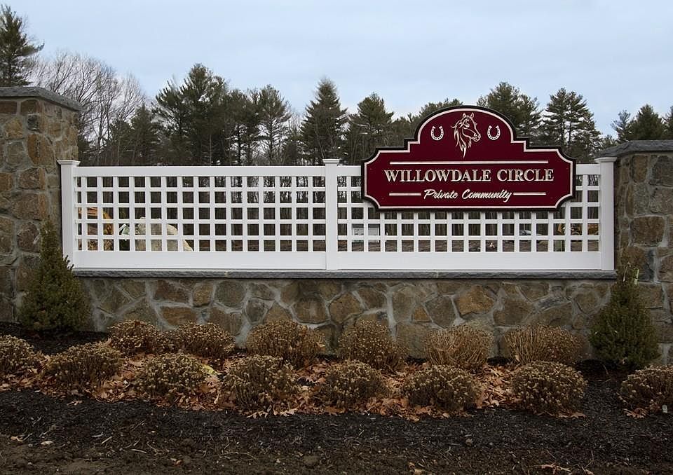 1st image of 3 Willowdale Cir #7