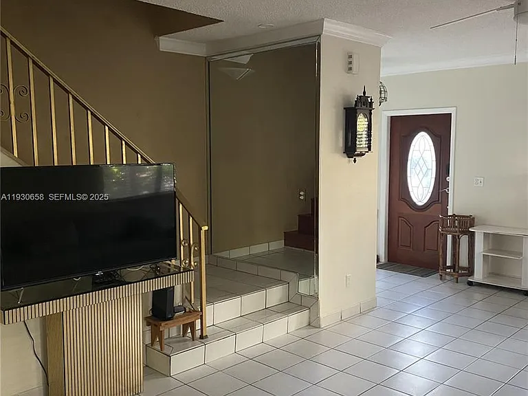8950 Collins Ave #7 — Photo 24