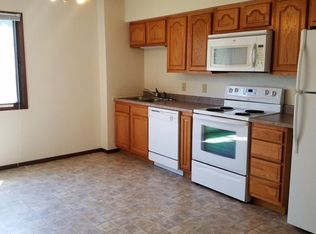 1508 E Cedar St, Brandon, SD 57005