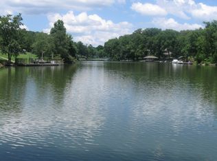 3748 Light Pink Rd, Louisville, TN 37777