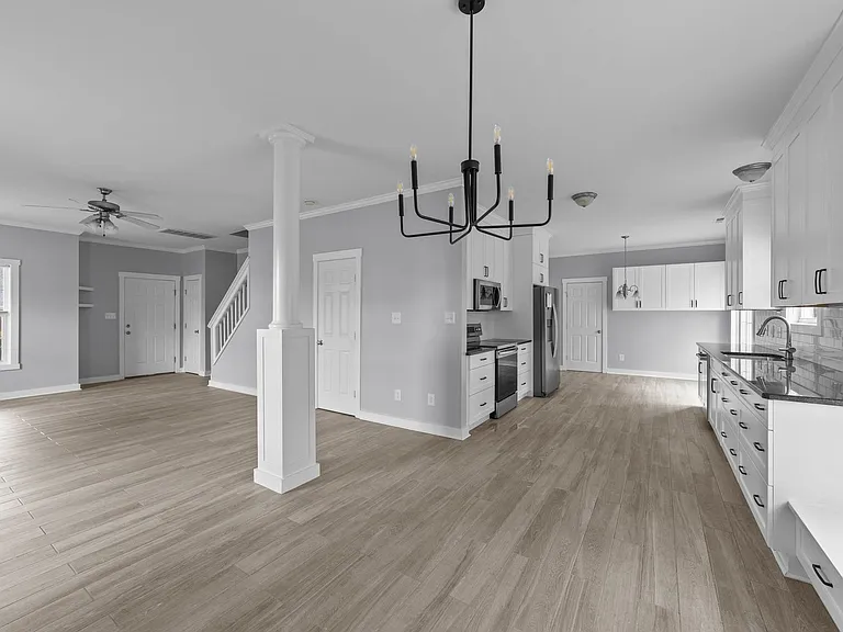 4221 Bay Rum Ln — Photo 7