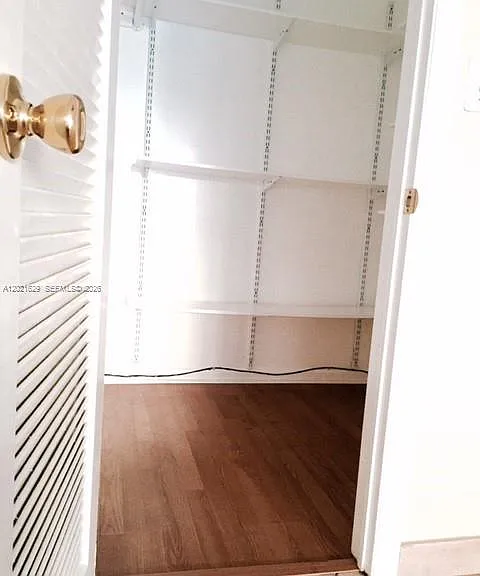 236 Castlewood Dr #104 — Photo 10