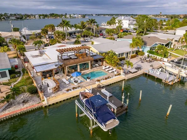 357 La Hacienda Dr, Indian Rocks Beach, FL 33785