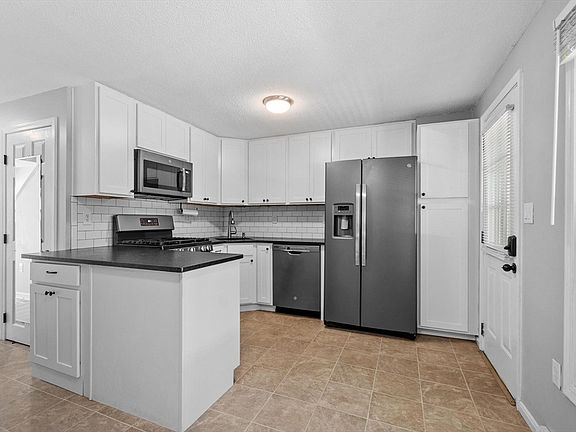 4th image of 39 Madonna Cir Unit 39