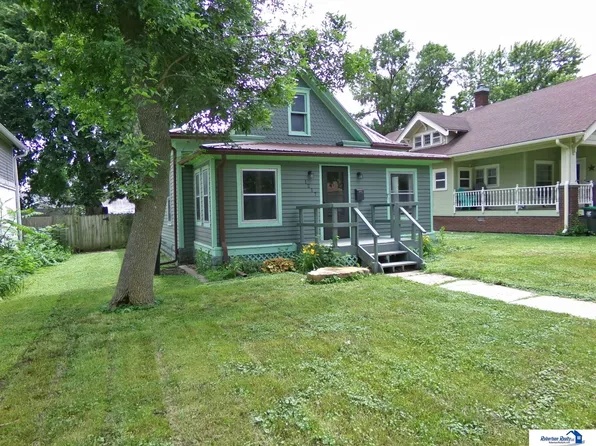 1217 Ella St, Beatrice, NE 68310