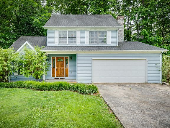 4th image of 190 Joy Dr