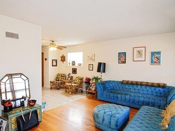 5th image of 7213 Division St APT 8