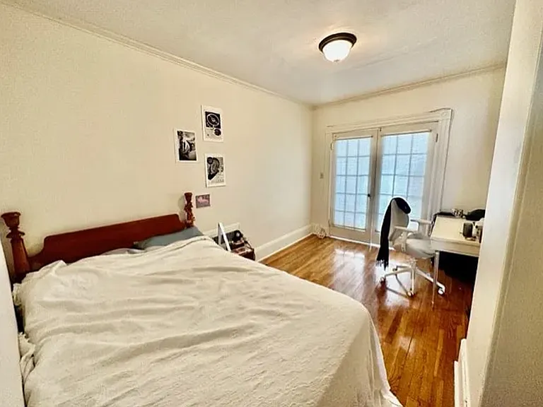 912 Beacon St #2 — Photo 5