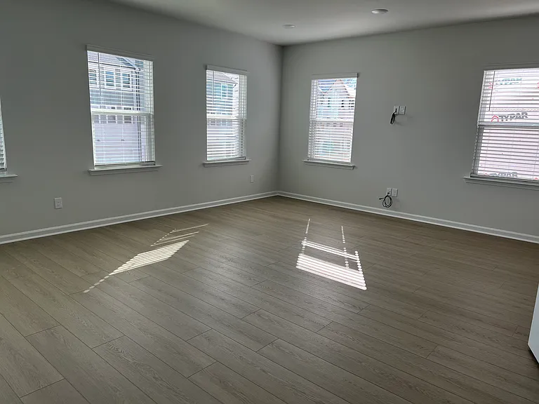 2848 Farmhouse Dr — Photo 12