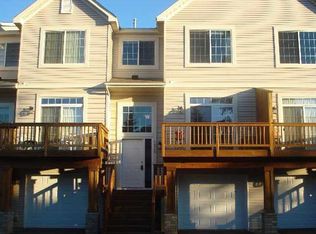 6024 Upper 35th St N, Oakdale, MN 55128