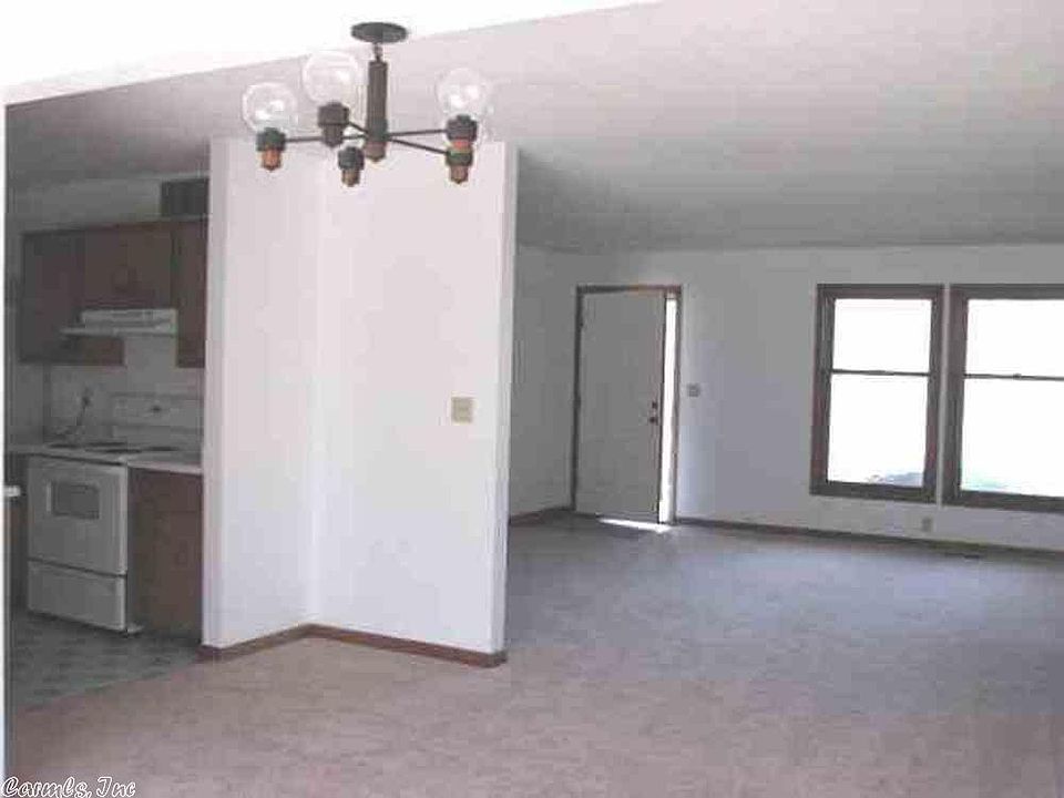 2nd image of 20 Powhatan Dr
