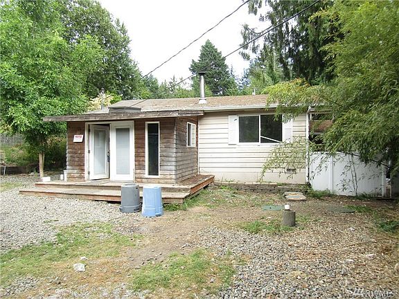 2nd image of 9830 Overlook Dr NW