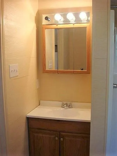 906 Cason St #305 — Photo 10
