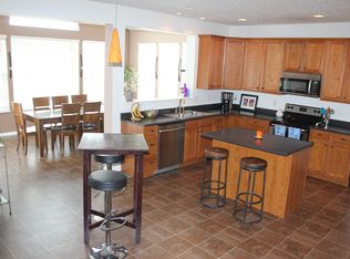 6185 Silver Wood Dr, Morrow, OH