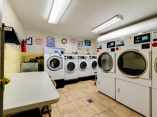 525 Ocean Parkway image 19 of 19