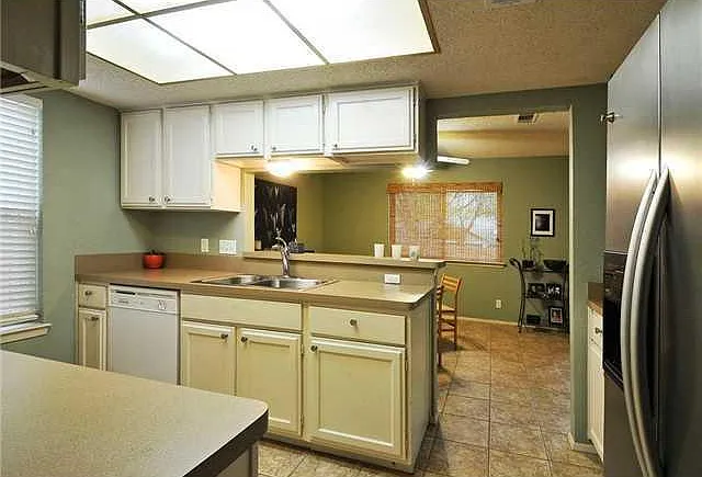 11421 Pyreneese Dr — Photo 15