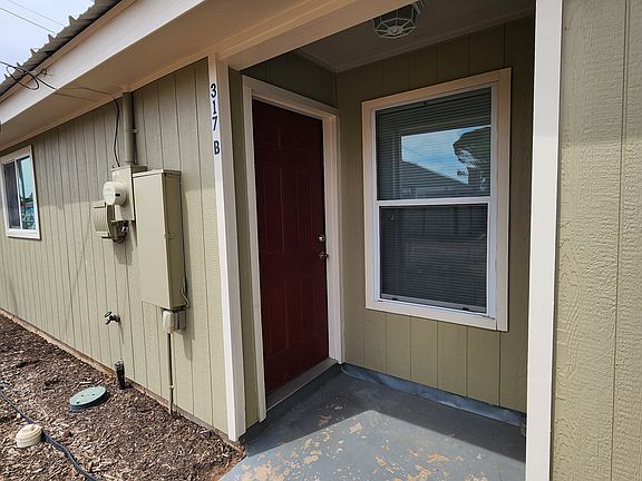2nd image of 317 McKinney Ave #B