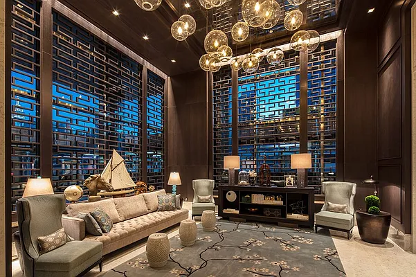 Rented by Extell Marketing Group LLC | media 10