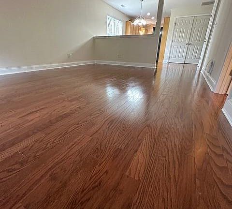 5th image of 3330 Belle Ave NE
