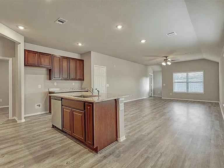 1854 Brushy Cedar Dr — Photo 5
