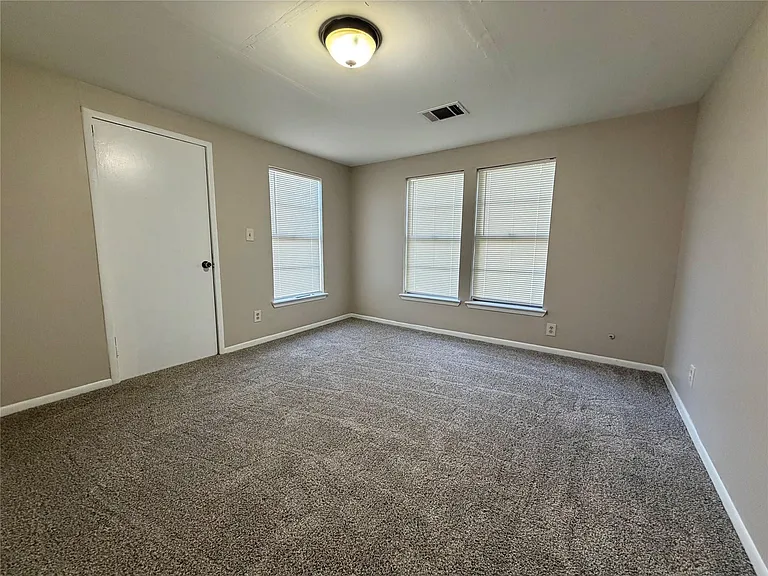 503 McKee St — Photo 10
