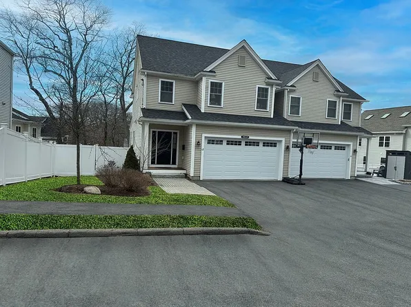 12 McCulloch St, Needham, MA 02494