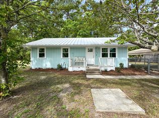 274 25th Ave, Apalachicola, FL 32320