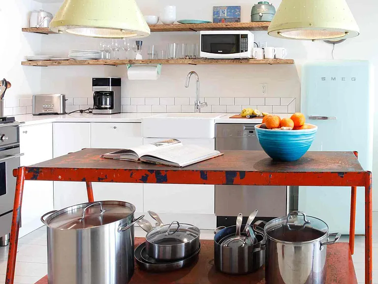 116 W Beach Dr — Photo 9