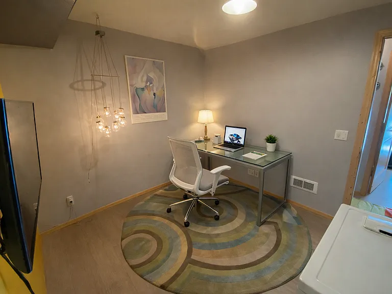 2201 Salal Dr — Photo 20