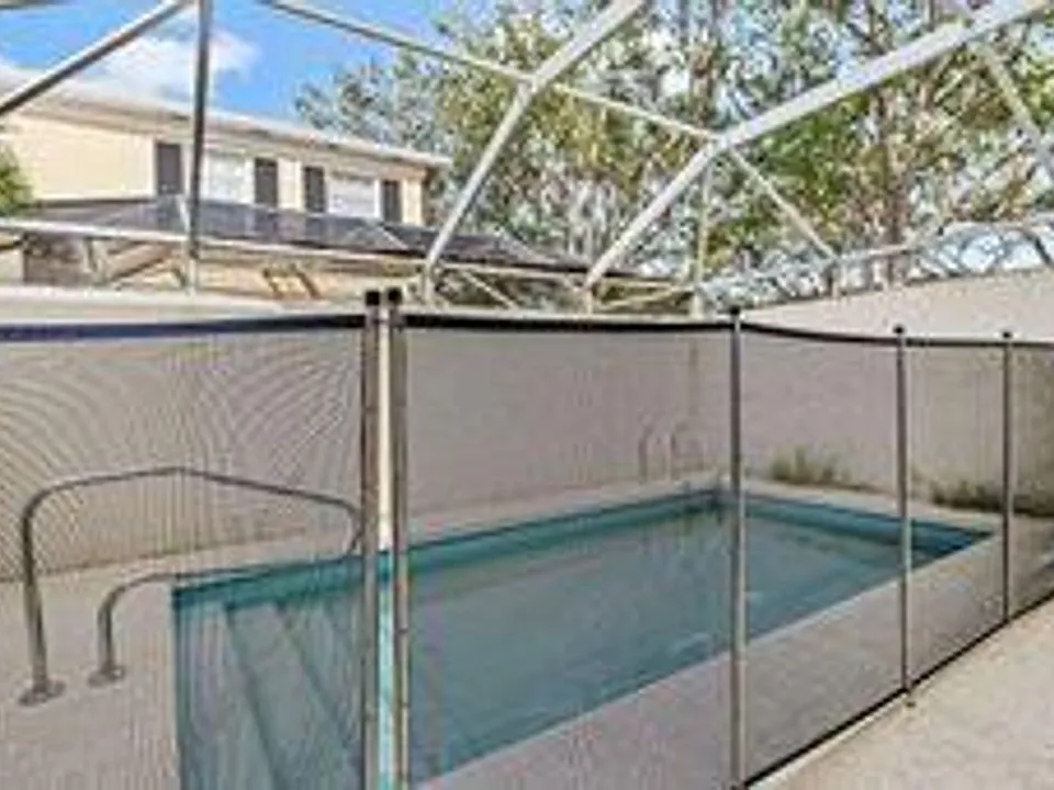 3 Oakland Ct