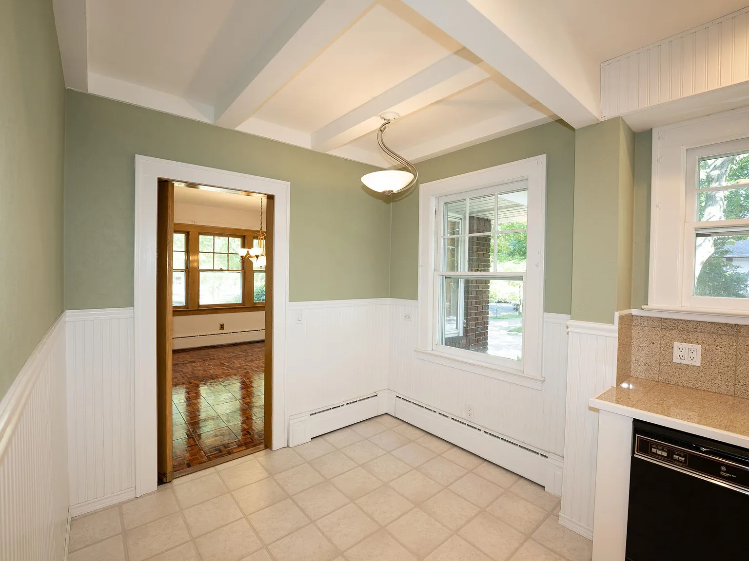 2 bed, 1200 sqft, $2,900 — Photo 3