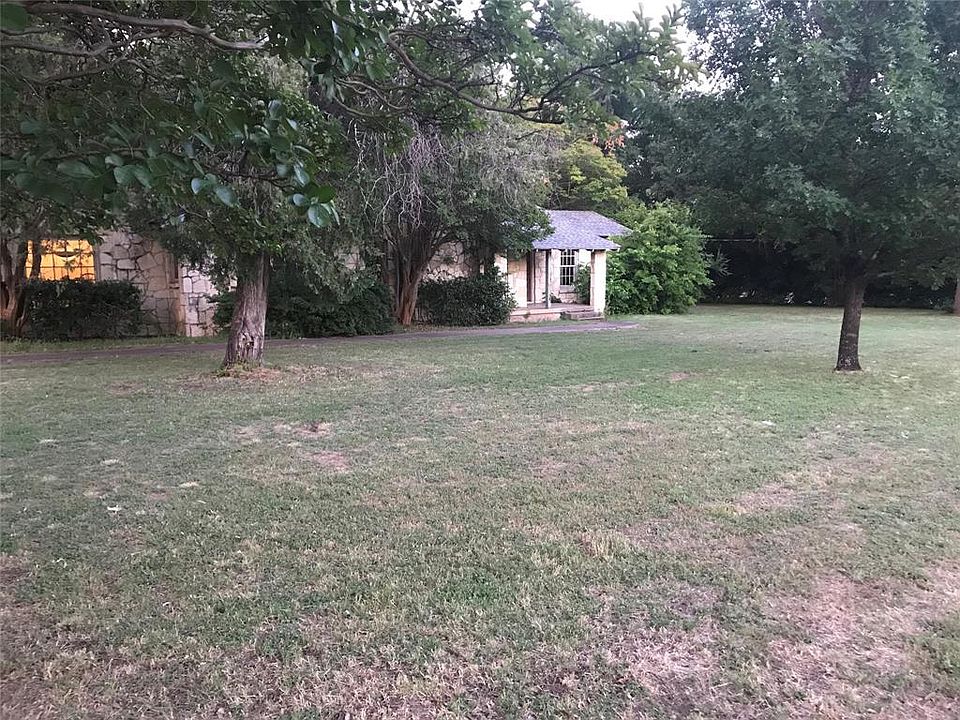 2nd image of 10000 Inwood Rd
