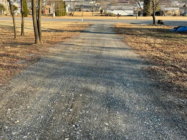 585 Old Danville Hwy, Northumberland, PA 17857