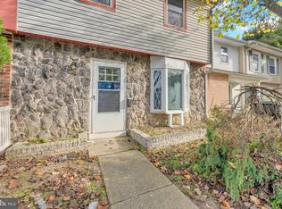 6 Magnolia Ct, Sicklerville, NJ 08081
