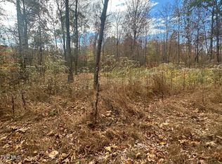 32 McCullough Ln, Bulls Gap, TN 37711