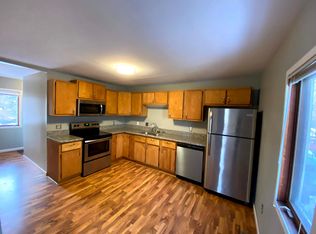 669 Laurel Ave #2, Saint Paul, MN 55104