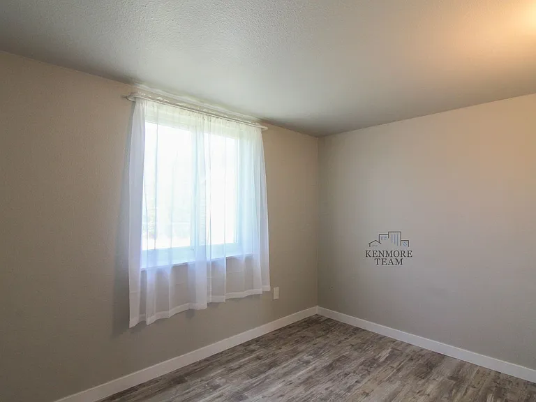 103 Casey Ave — Photo 12