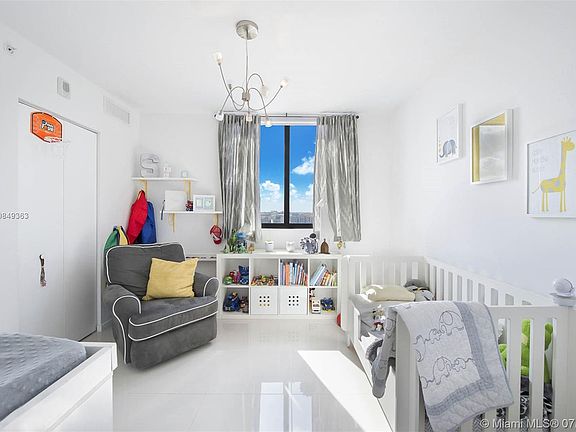 5th image of 5252 NW Paseo Blvd #1001