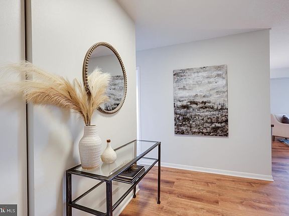 5th image of 200 N Pickett St APT 1509