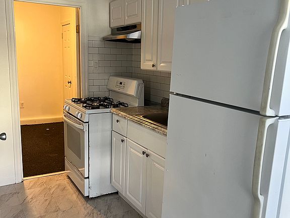 2nd image of 15 S Oakland Ave #104