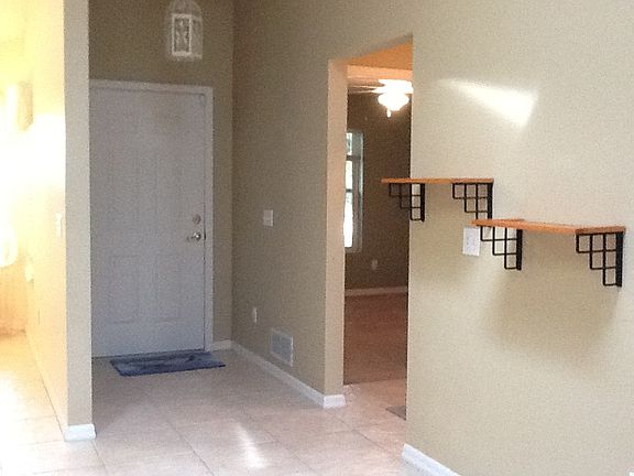 2nd image of 418 Bushnell Park Ct