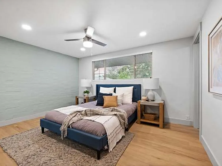 1238 E Oros Ave — Photo 16