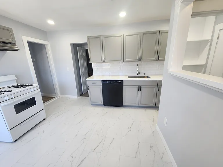 37 Herrod Ave #3 — Photo 9