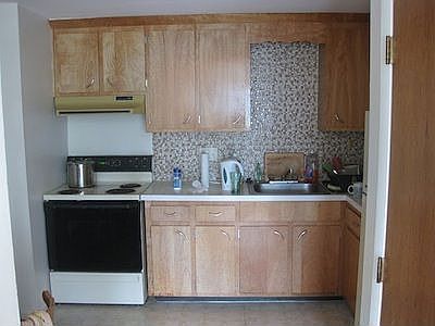 4th image of 36 Marlboro St APT 1E