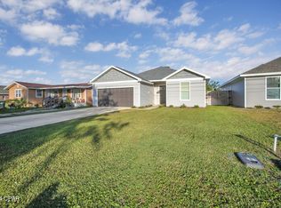 1411 Iowa Ave, Lynn Haven, FL 32444